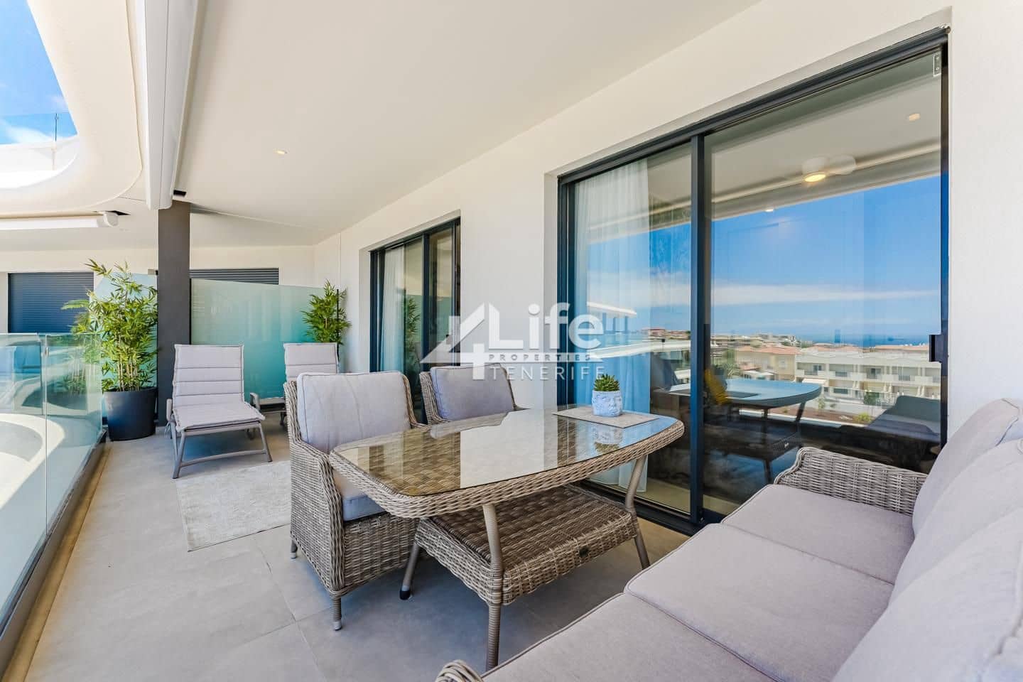 3 soveværelse Lejlighed til salg i Costa Adeje med swimmingpool garage - € 1.250.000 (Ref: 9142388)