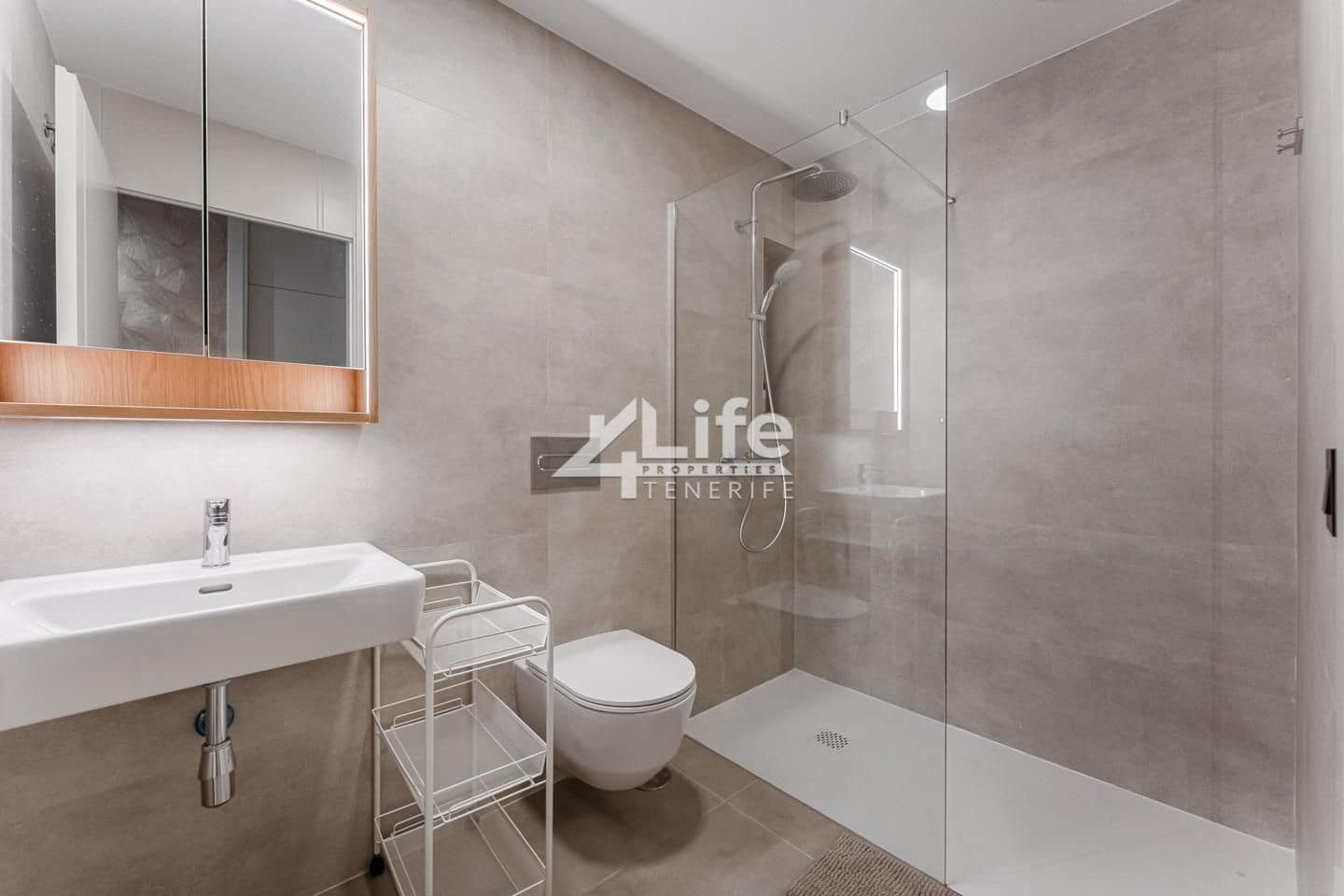 3 soveværelse Lejlighed til salg i Costa Adeje med swimmingpool garage - € 1.250.000 (Ref: 9142388)