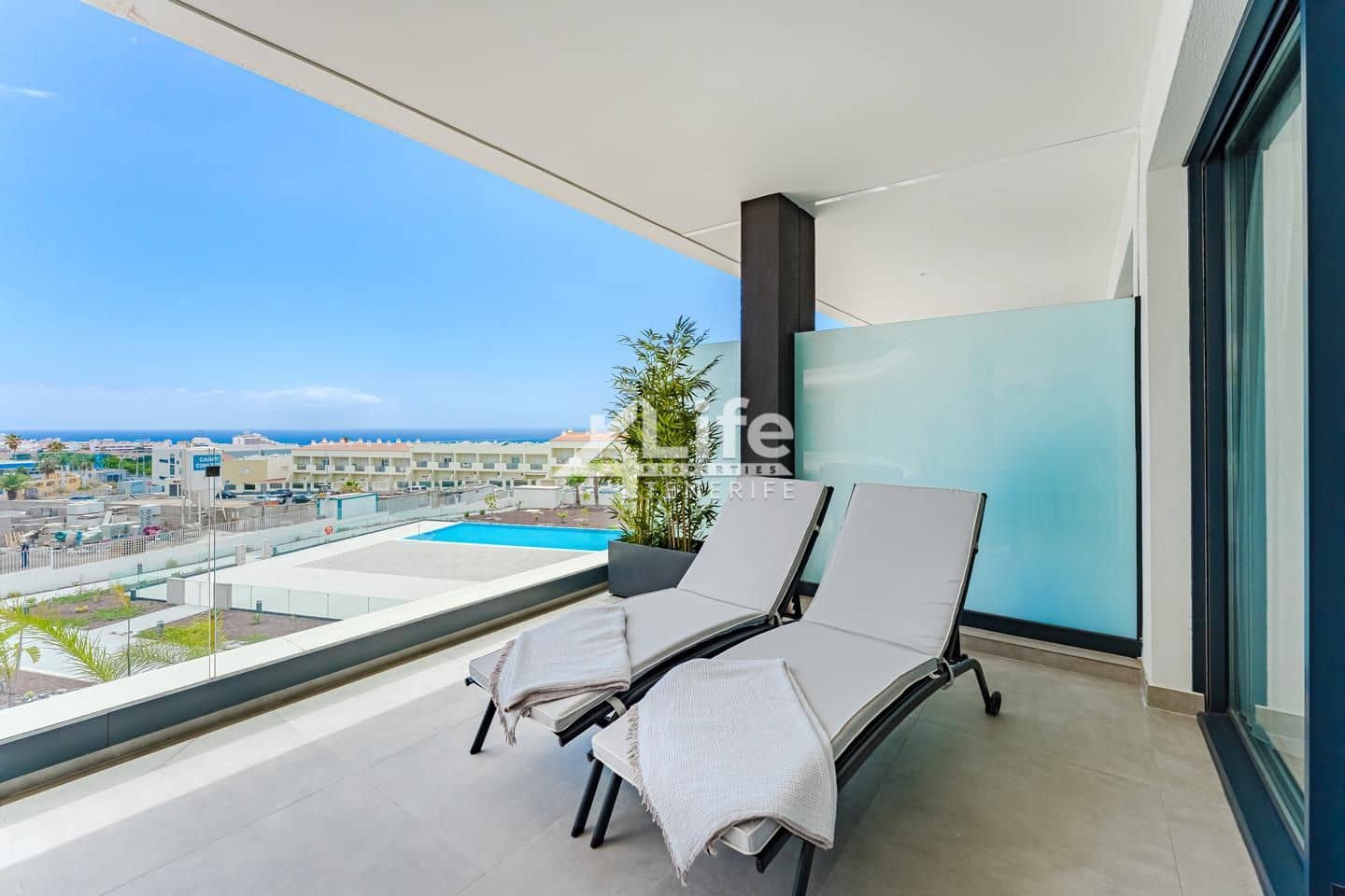 2 soveværelse Lejlighed til salg i Costa Adeje med swimmingpool garage - € 850.000 (Ref: 9142389)