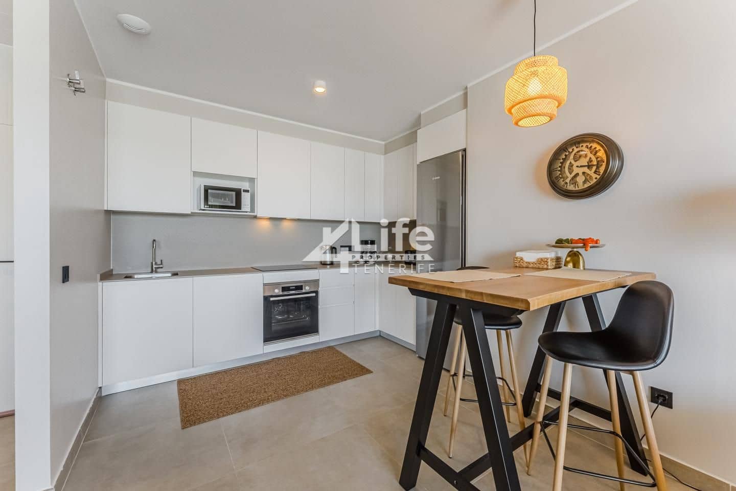 2 soveværelse Lejlighed til salg i Costa Adeje med swimmingpool garage - € 850.000 (Ref: 9142389)