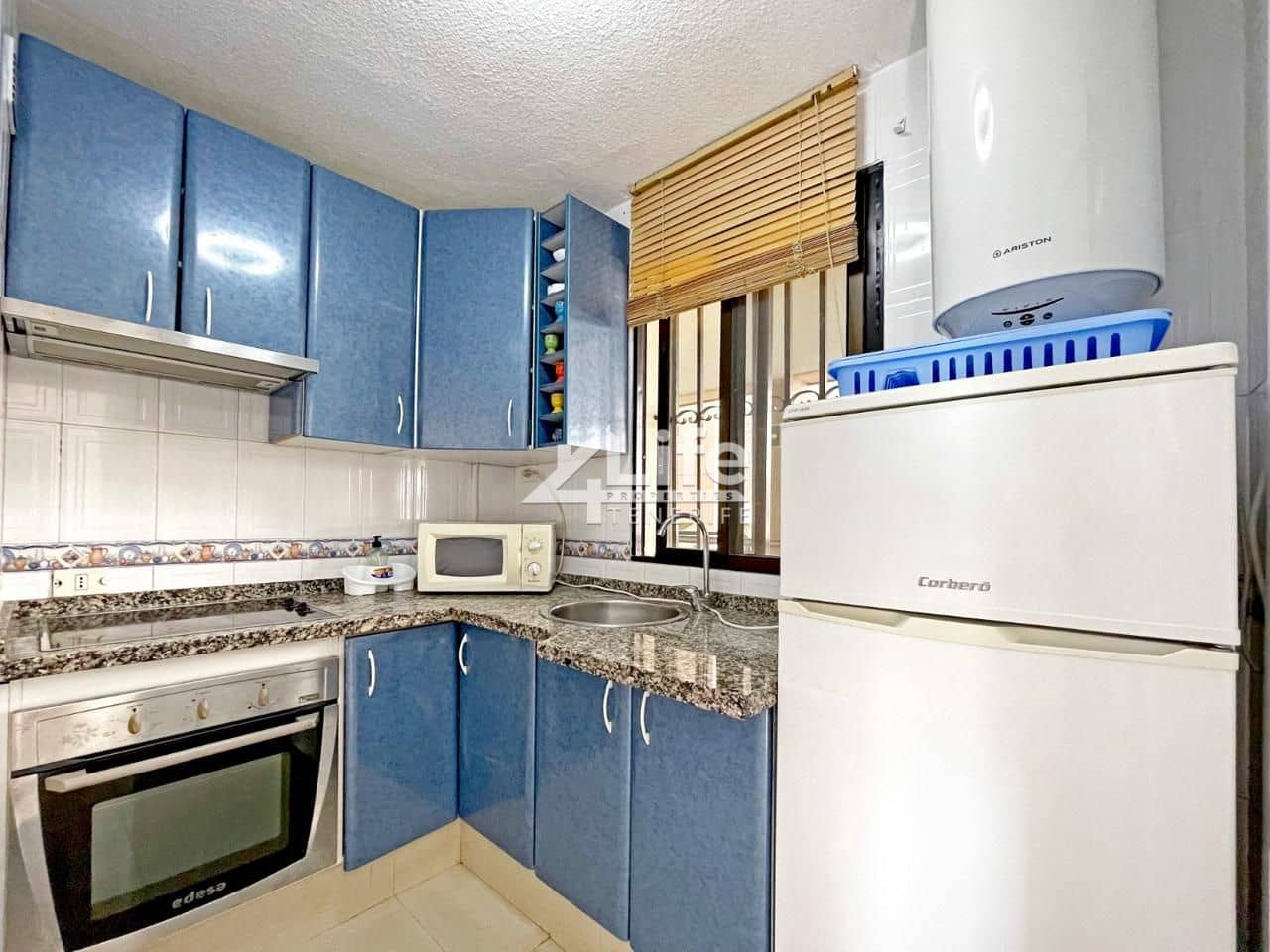 3 soveværelse Lejlighed til salg i Playa de las Americas med garage - € 470.000 (Ref: 9161982)