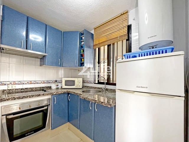 3 soveværelse Lejlighed til salg i Playa de las Americas, Arona med garage - € 470.000 (Ref: 9161982)