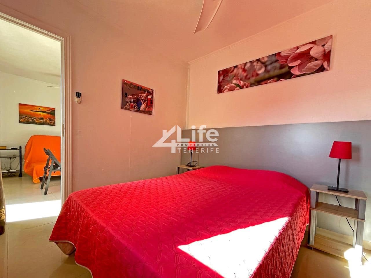 3 soveværelse Lejlighed til salg i Playa de las Americas med garage - € 470.000 (Ref: 9161982)