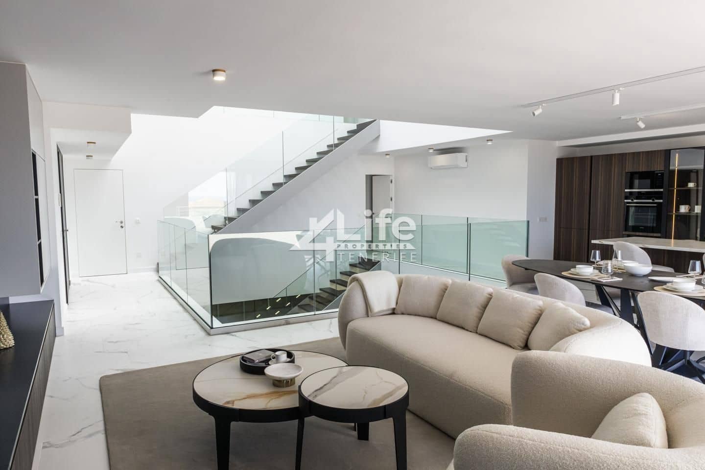 5 soveværelse Villa til salg i El Madronal med swimmingpool garage - € 3.500.000 (Ref: 9166624)