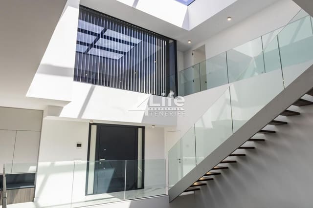 5 soveværelse Villa til salg i El Madroñal, Adeje med swimmingpool garage - € 3.500.000 (Ref: 9166624)