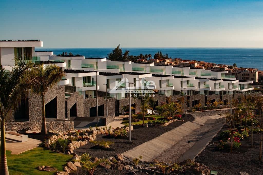 4 soverom Villa til salgs i Costa Adeje med svømmebasseng - € 1 650 000 (Ref: 9189871)