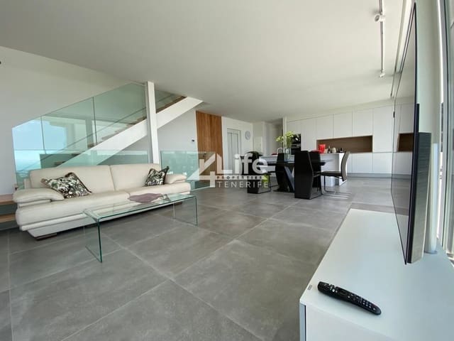 4 makuuhuone Huvila myytävänä paikassa Costa Adeje, Adeje mukana uima-altaan - 1 650 000 € (Ref: 9189871)