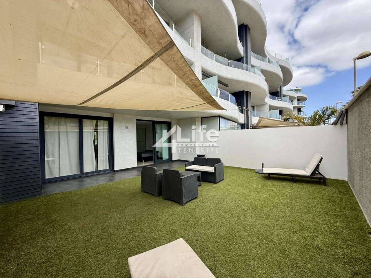 2 makuuhuone Asunto vuokrattavana paikassa Palm-Mar - 2 200 € (Ref: 9207696)