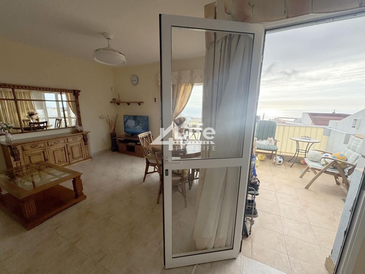 3 soveværelse Bungalow til salg i Adeje med garage - € 385.000 (Ref: 9216746)