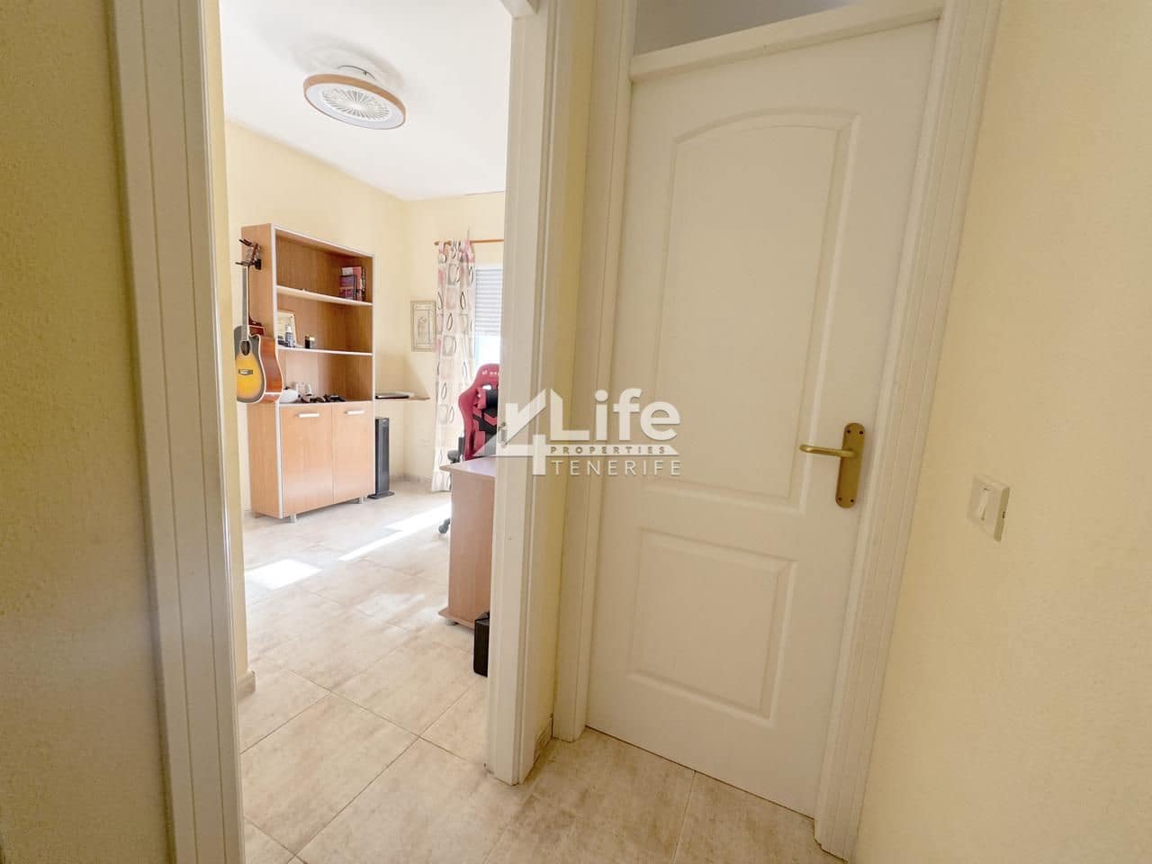 3 soveværelse Bungalow til salg i Adeje med garage - € 385.000 (Ref: 9216746)