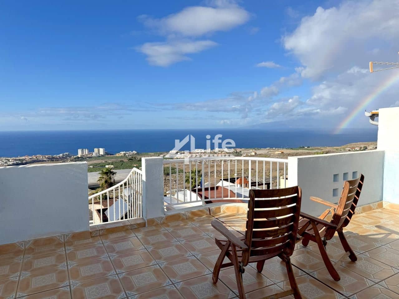 3 soveværelse Bungalow til salg i Adeje med garage - € 385.000 (Ref: 9216746)