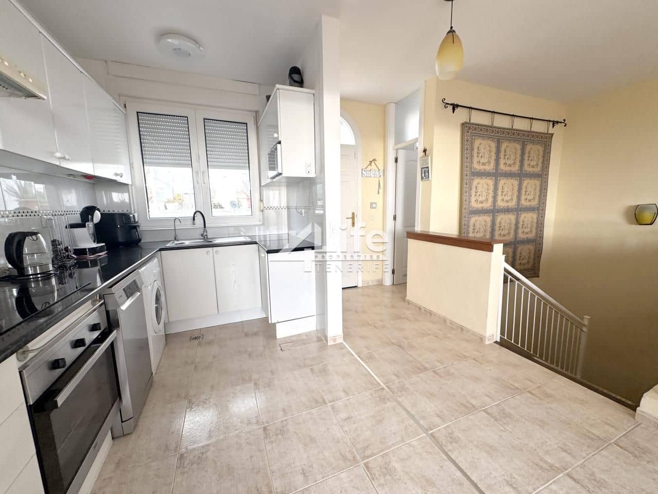 3 soveværelse Bungalow til salg i Adeje med garage - € 385.000 (Ref: 9216746)