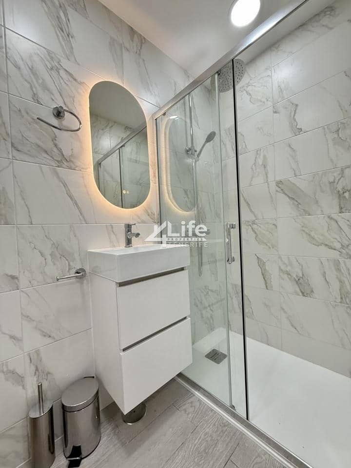 1 makuuhuone Asunto myytävänä paikassa Costa Adeje mukana uima-altaan - 320 000 € (Ref: 9237855)