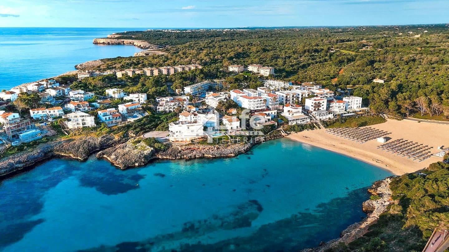 1 soveværelse Lejlighed til salg i Portocolom med swimmingpool - € 285.000 (Ref: 9261979)