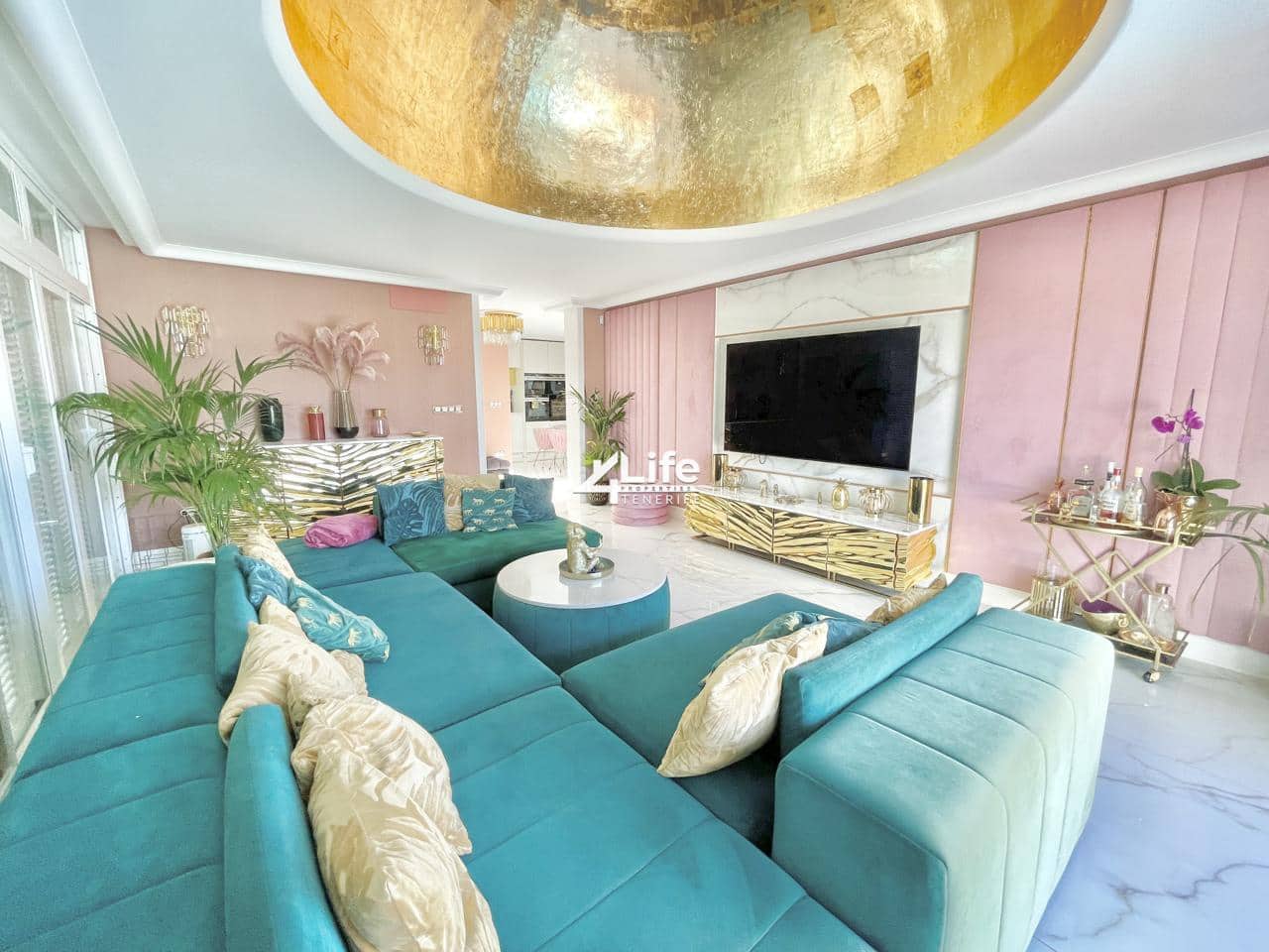 4 soverom Villa til salgs i El Madronal med svømmebasseng garasje - € 1 200 000 (Ref: 9263589)