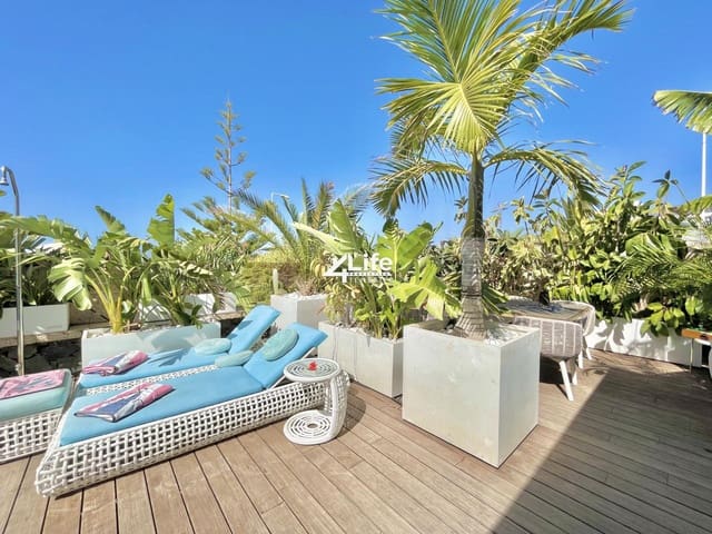 4 soveværelse Villa til salg i El Madroñal, Adeje med swimmingpool garage - € 1.200.000 (Ref: 9263589)