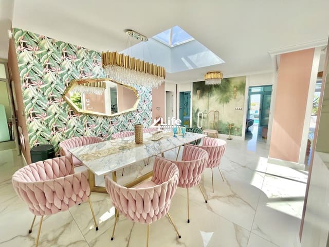 4 soveværelse Villa til salg i El Madroñal, Adeje med swimmingpool garage - € 1.200.000 (Ref: 9263589)