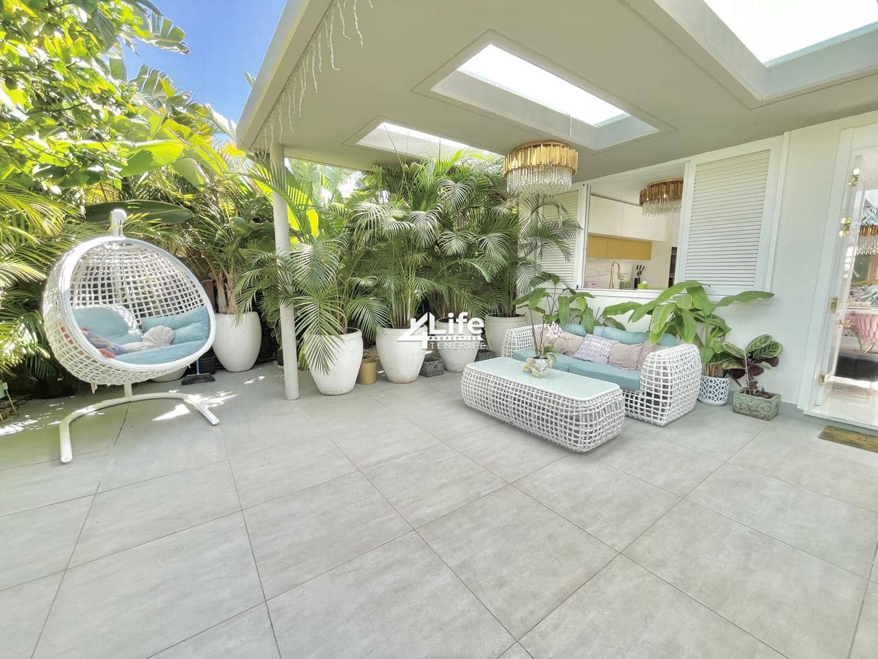 4 soverom Villa til salgs i El Madronal med svømmebasseng garasje - € 1 200 000 (Ref: 9263589)