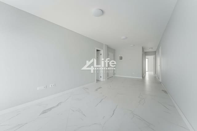 2 quarto Apartamento para venda em San Isidro de Abona, Granadilla de Abona com garagem - 209 500 € (Ref: 9279619)