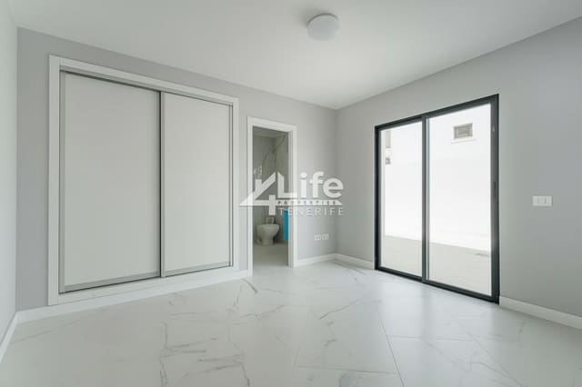 2 quarto Apartamento para venda em San Isidro de Abona, Granadilla de Abona com garagem - 209 500 € (Ref: 9279619)