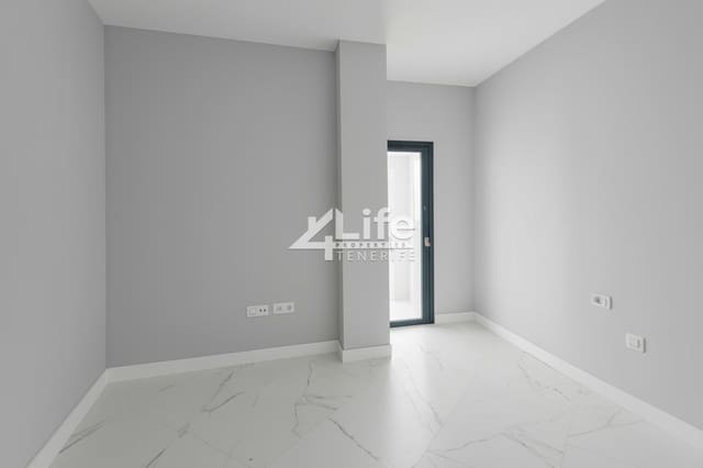 2 quarto Apartamento para venda em San Isidro de Abona, Granadilla de Abona com garagem - 209 500 € (Ref: 9279619)