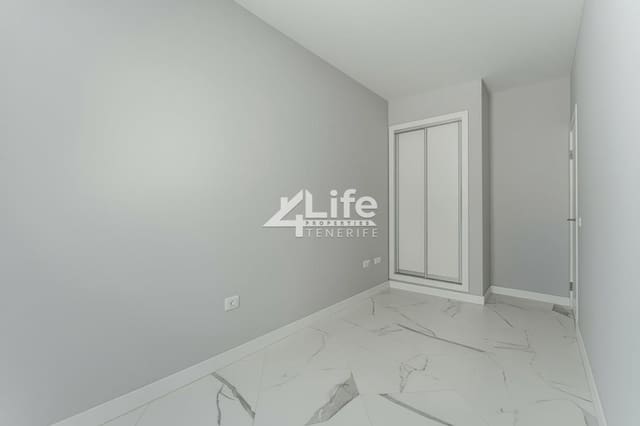 2 quarto Apartamento para venda em San Isidro de Abona, Granadilla de Abona com garagem - 209 500 € (Ref: 9279619)