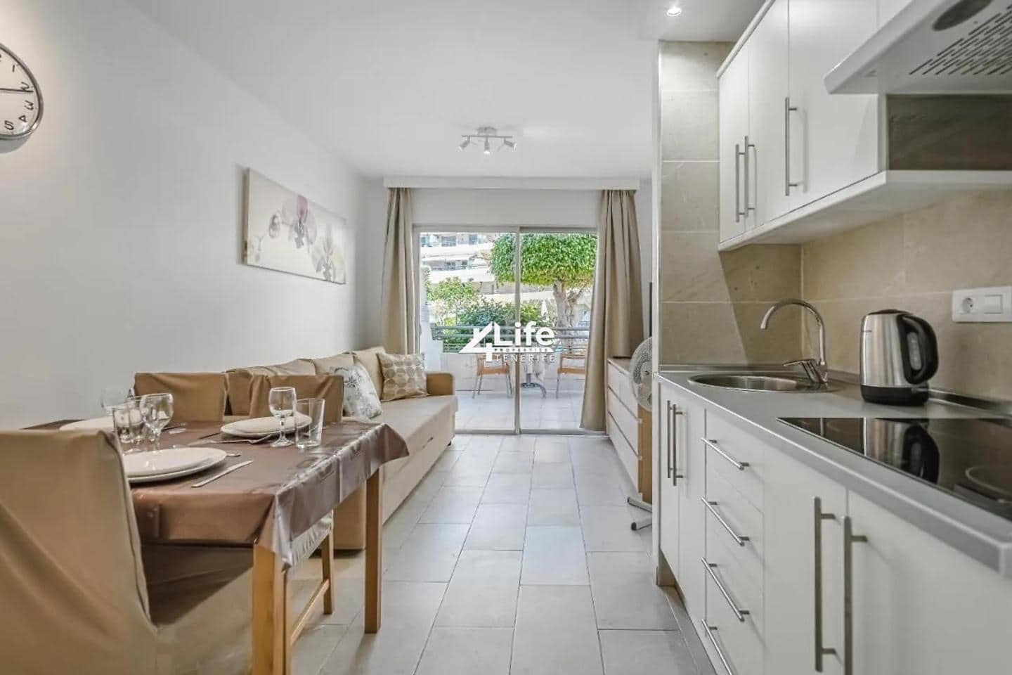 1 soverom Leilighet til salgs i Costa Adeje med svømmebasseng - € 227 500 (Ref: 9298857)