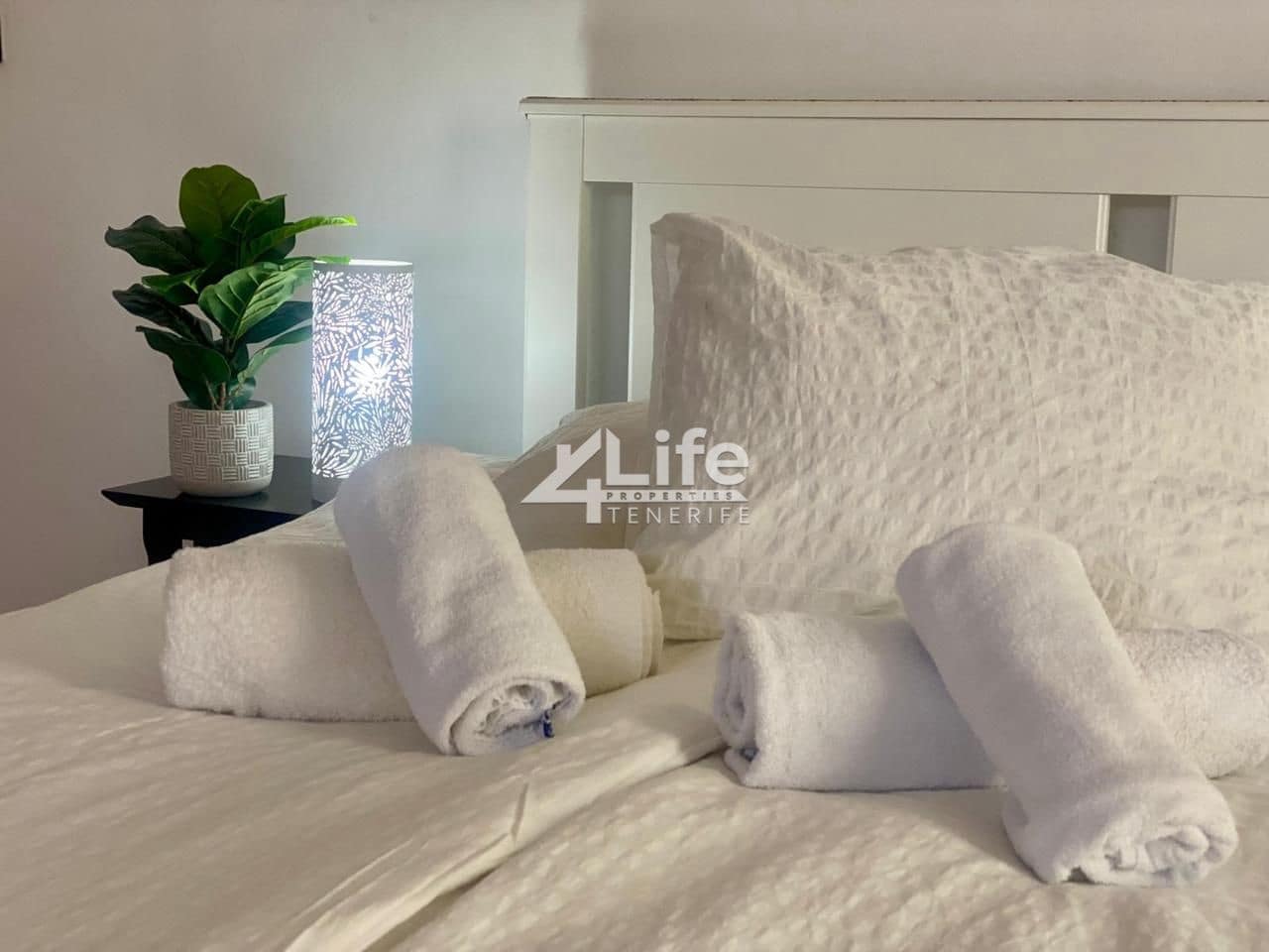 5 soverom Villa til salgs i Costa Adeje med svømmebasseng garasje - € 1 830 000 (Ref: 9309052)