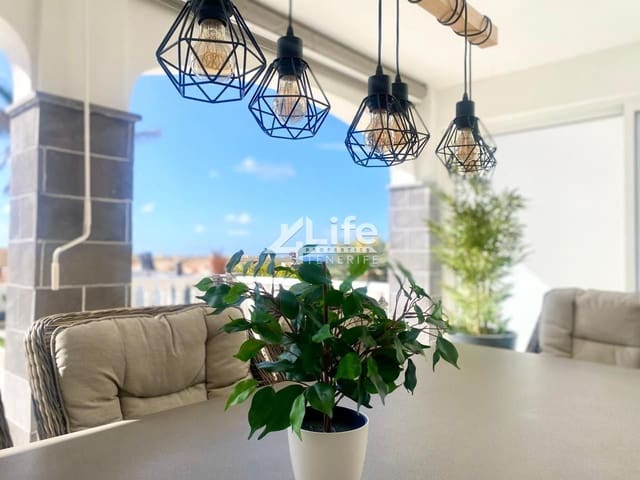 5 Zimmer Villa zu verkaufen in Playa de Fañabé Alto, Adeje mit Pool Garage - 1.830.000 € (Ref: 9309052)