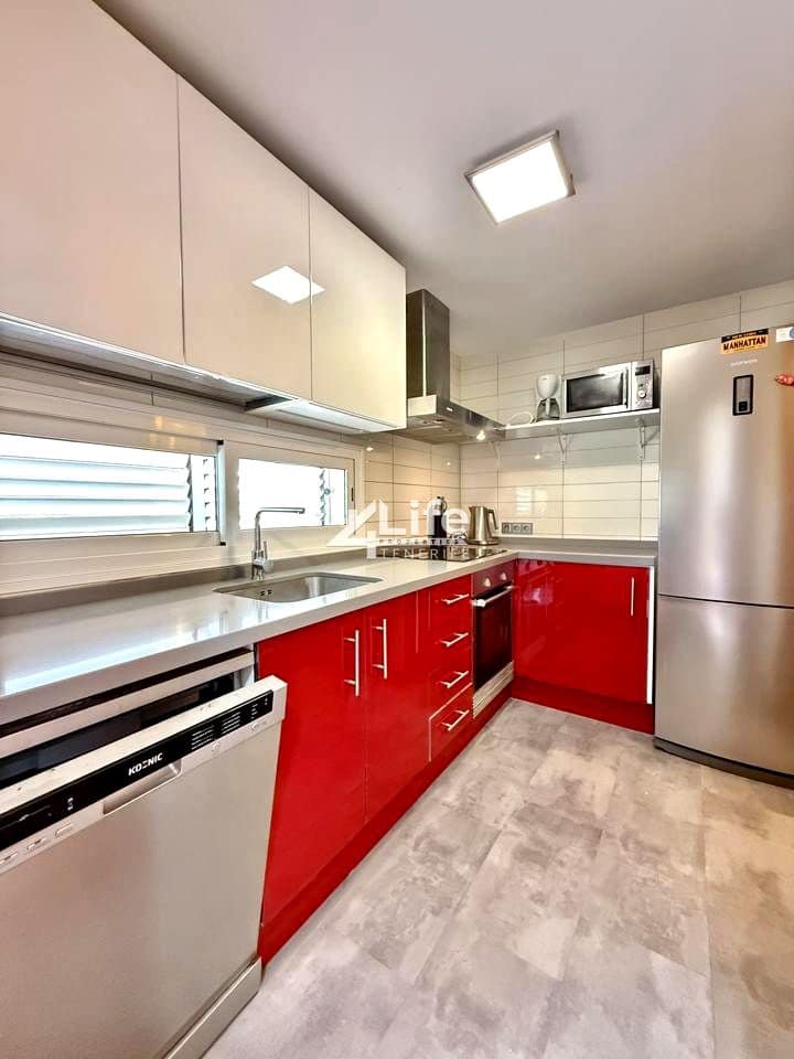 3 chambre Finca/Maison de Campagne à vendre à Costa Adeje avec piscine garage - 470 000 € (Ref: 9343847)