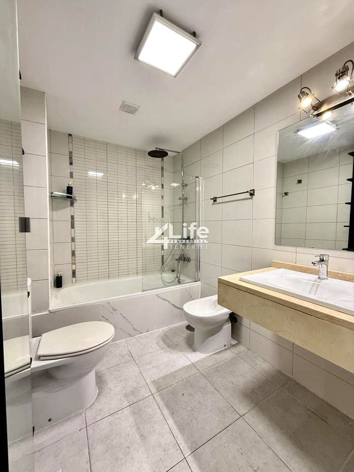 3 chambre Finca/Maison de Campagne à vendre à Costa Adeje avec piscine garage - 470 000 € (Ref: 9343847)