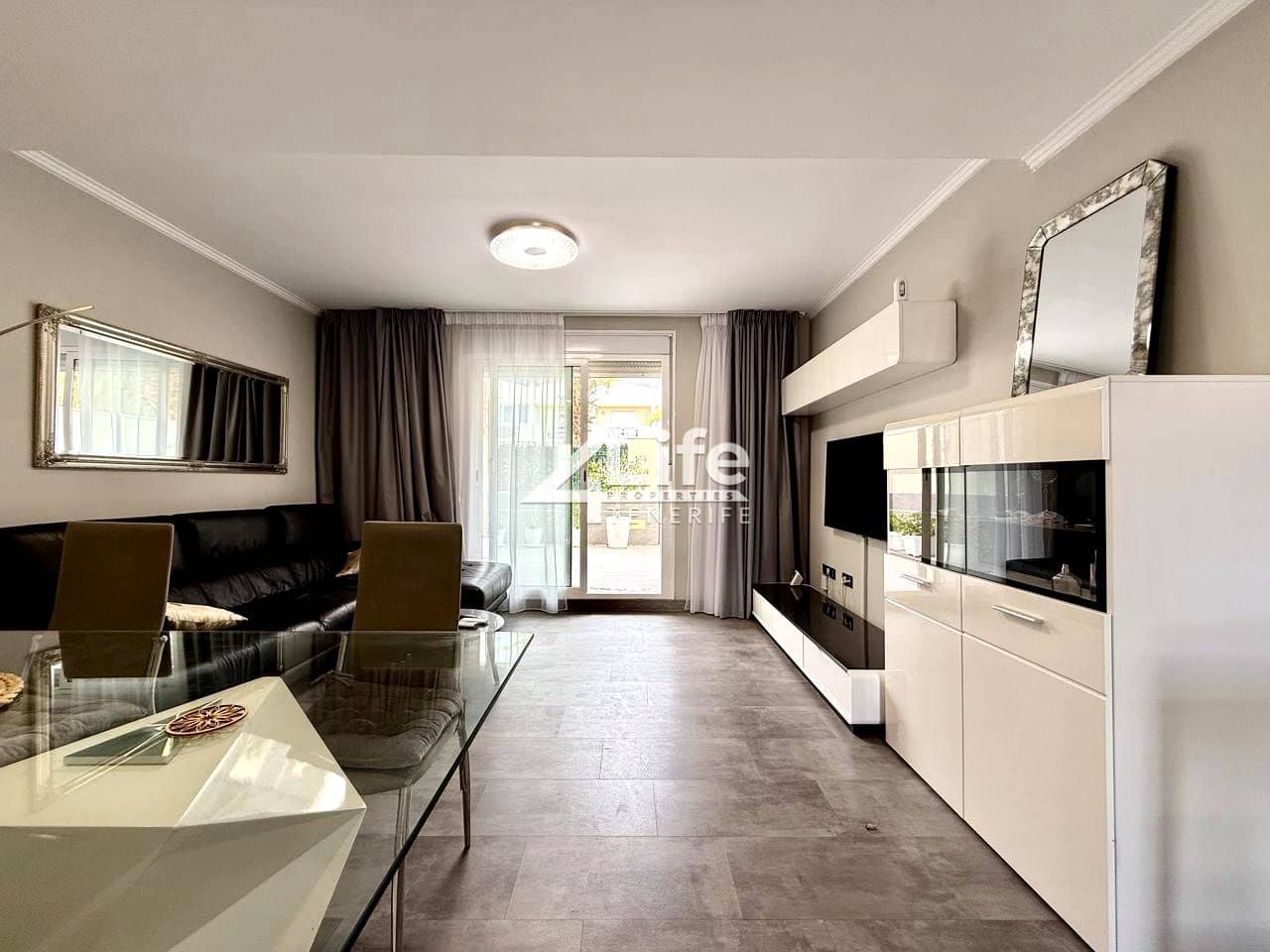 3 chambre Finca/Maison de Campagne à vendre à Costa Adeje avec piscine garage - 470 000 € (Ref: 9343847)