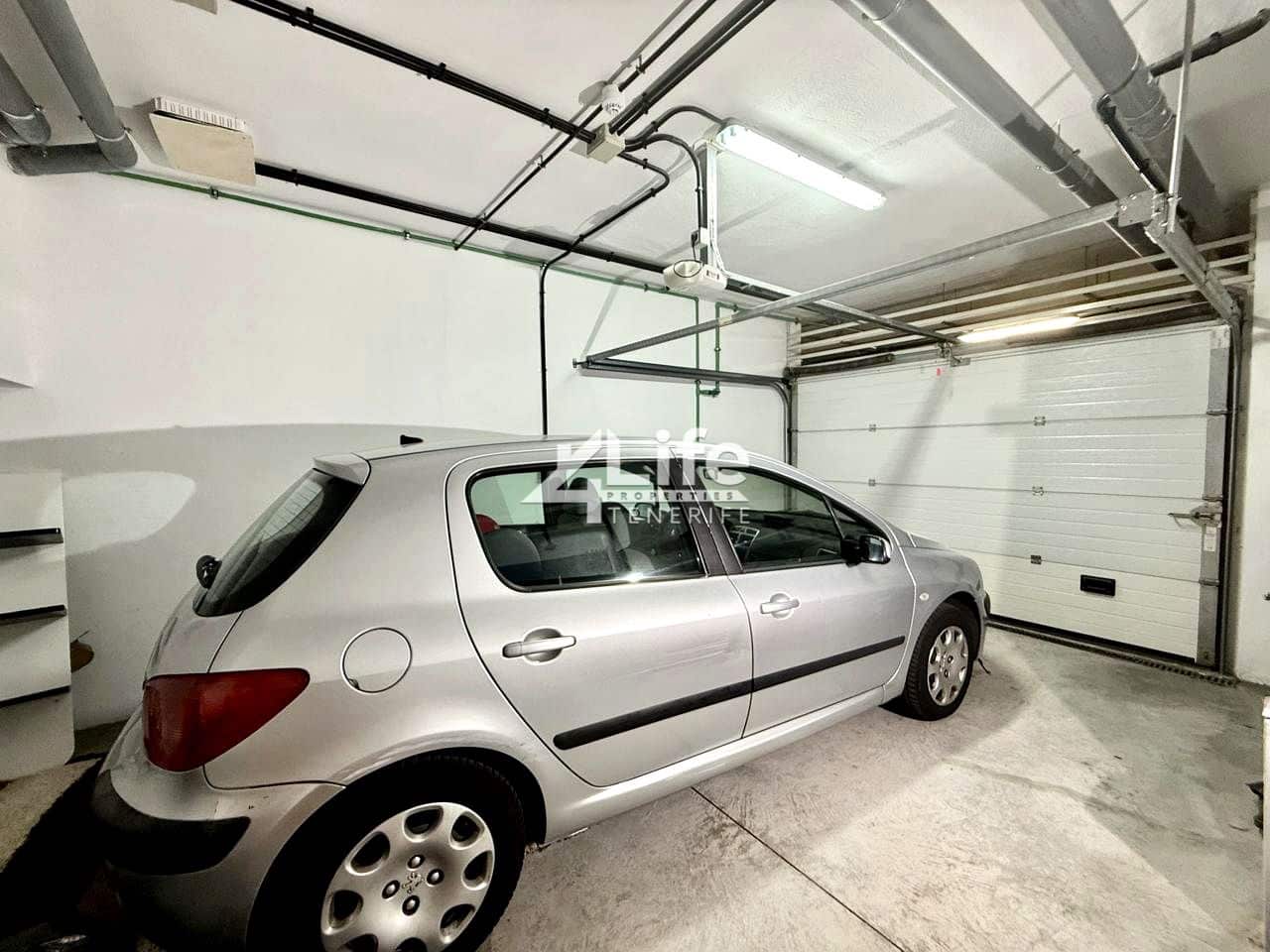 3 chambre Finca/Maison de Campagne à vendre à Costa Adeje avec piscine garage - 470 000 € (Ref: 9343847)