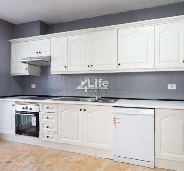 3 makuuhuone Huvila vuokrattavana paikassa Costa Adeje mukana 
autotalli - 3 500 € (Ref: 9352143)