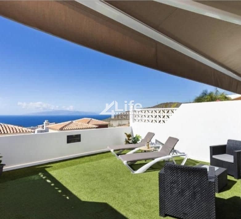 3 makuuhuone Huvila vuokrattavana paikassa Costa Adeje mukana 
autotalli - 3 500 € (Ref: 9352143)