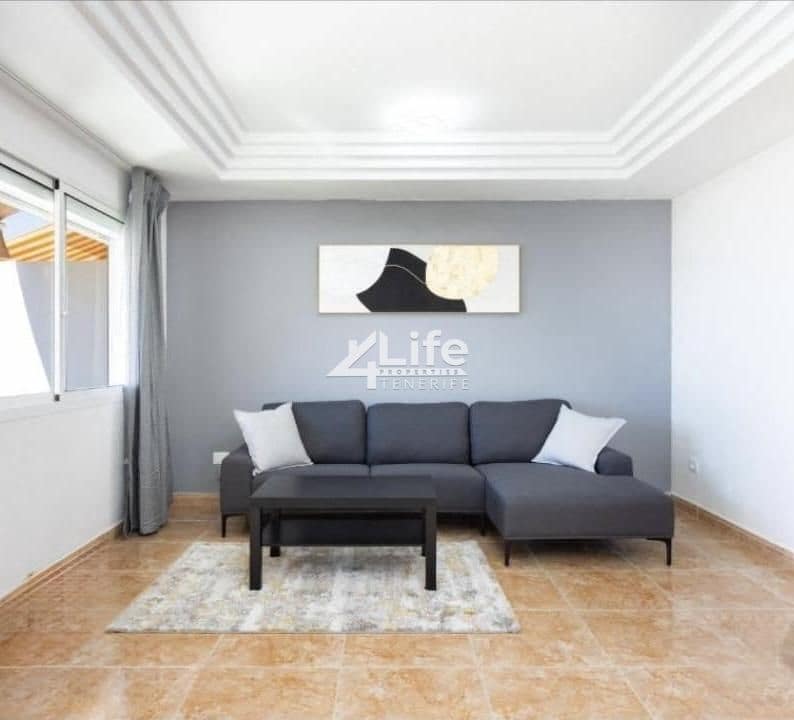 3 makuuhuone Huvila vuokrattavana paikassa Costa Adeje mukana 
autotalli - 3 500 € (Ref: 9352143)