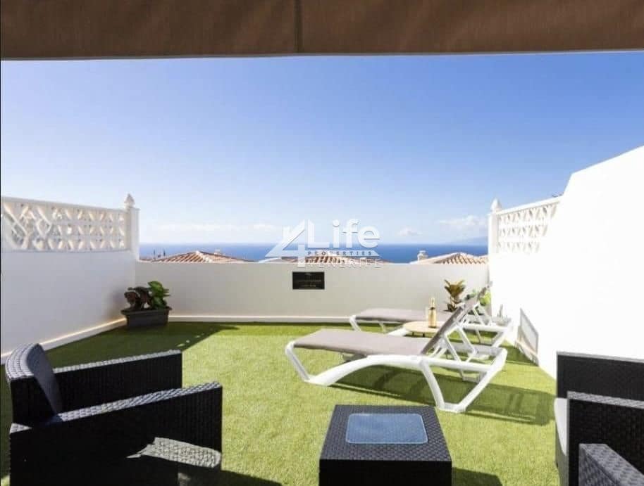 3 makuuhuone Huvila vuokrattavana paikassa Costa Adeje mukana 
autotalli - 3 500 € (Ref: 9352143)