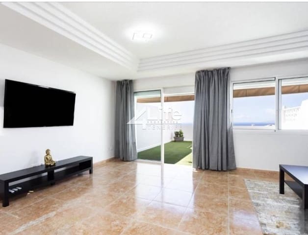 3 makuuhuone Huvila vuokrattavana paikassa Torviscas Centro y Alto, Adeje mukana 
autotalli - 3 500 € (Ref: 9352143)