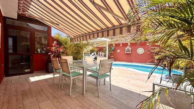 4 soverom Villa til salgs i Playa de Fañabé Alto, Adeje med svømmebasseng garasje - € 630 000 (Ref: 9354112)