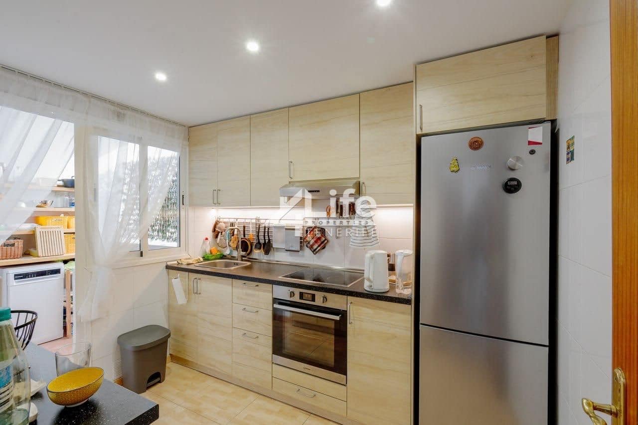 2 soverom Leilighet til salgs i Adeje med garasje - € 254 900 (Ref: 9357753)