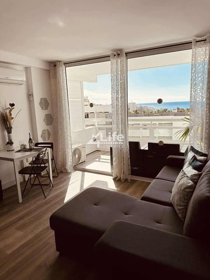 1 soveværelse Lejlighed til salg i Costa Adeje med swimmingpool garage - € 310.000 (Ref: 9376487)