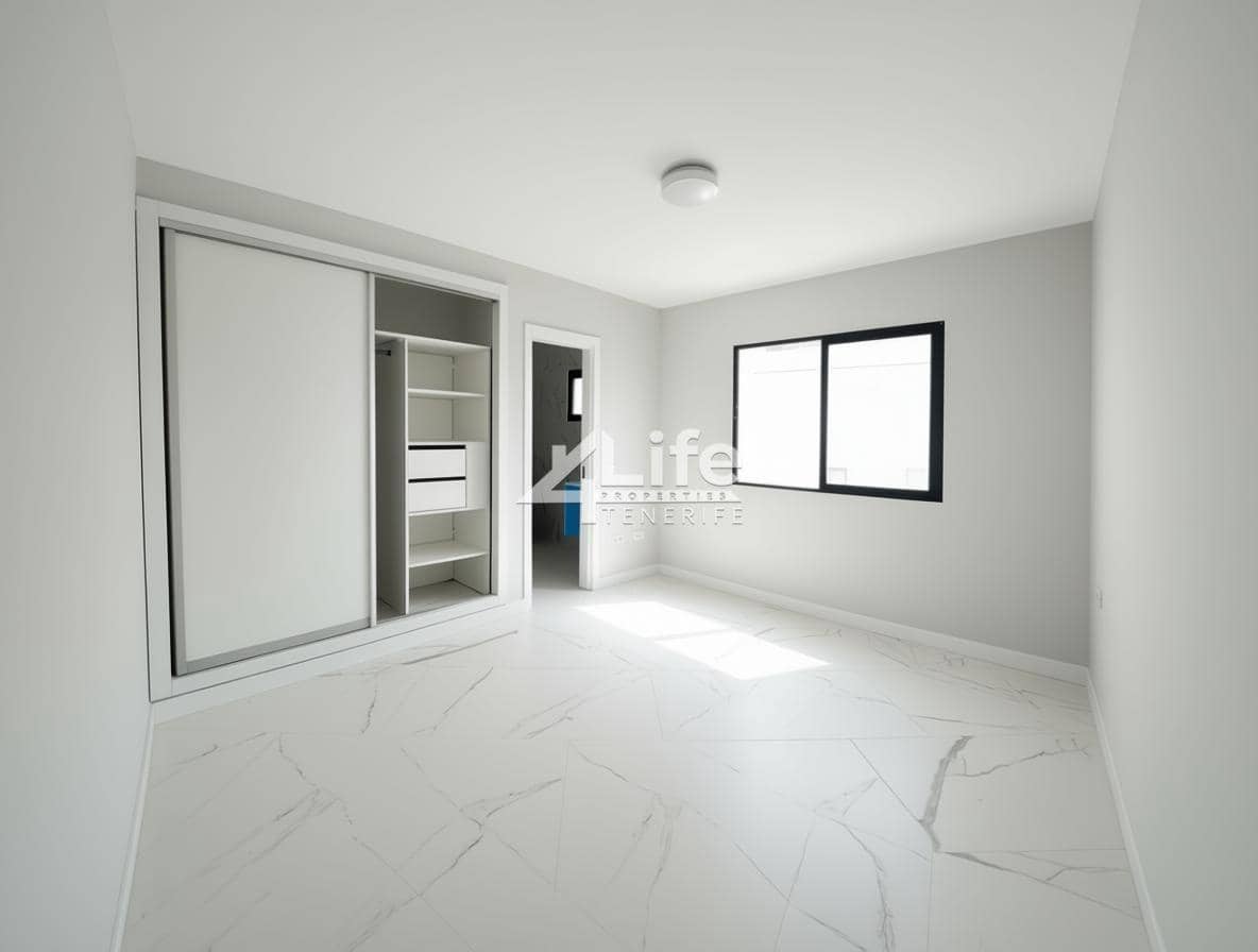 2 slaapkamer Flat te koop in San Isidro de Abona met garage - € 169.500 (Ref: 9396889)