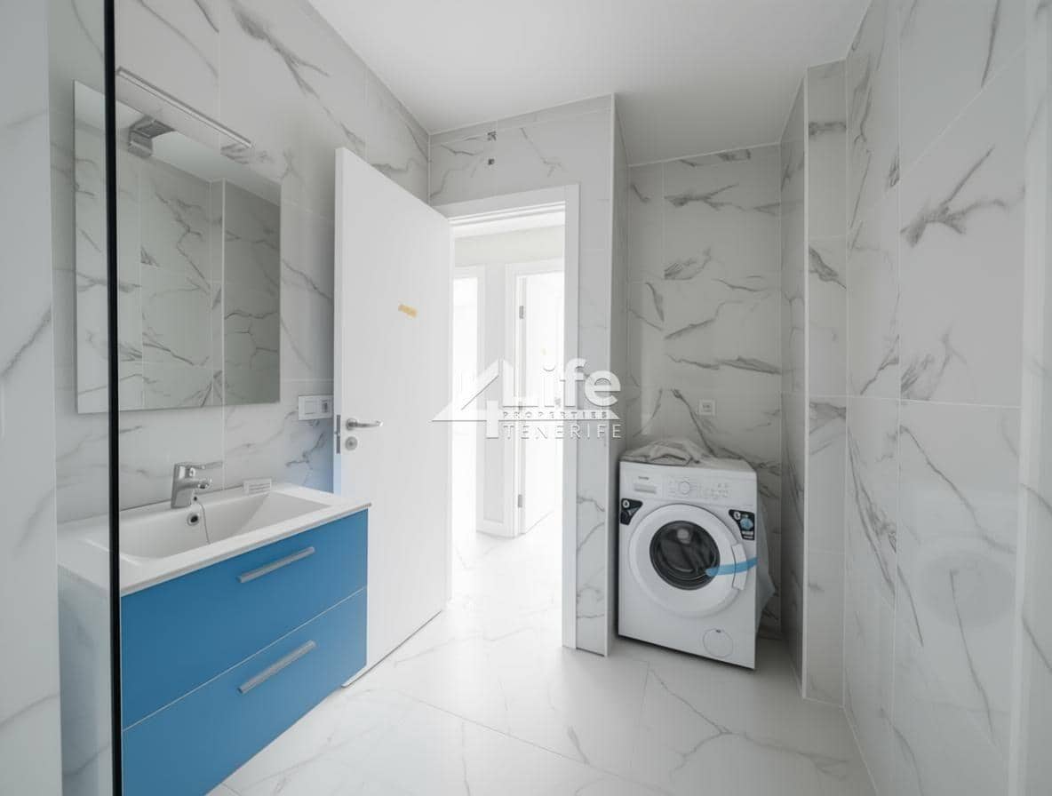 2 slaapkamer Flat te koop in San Isidro de Abona met garage - € 169.500 (Ref: 9396889)