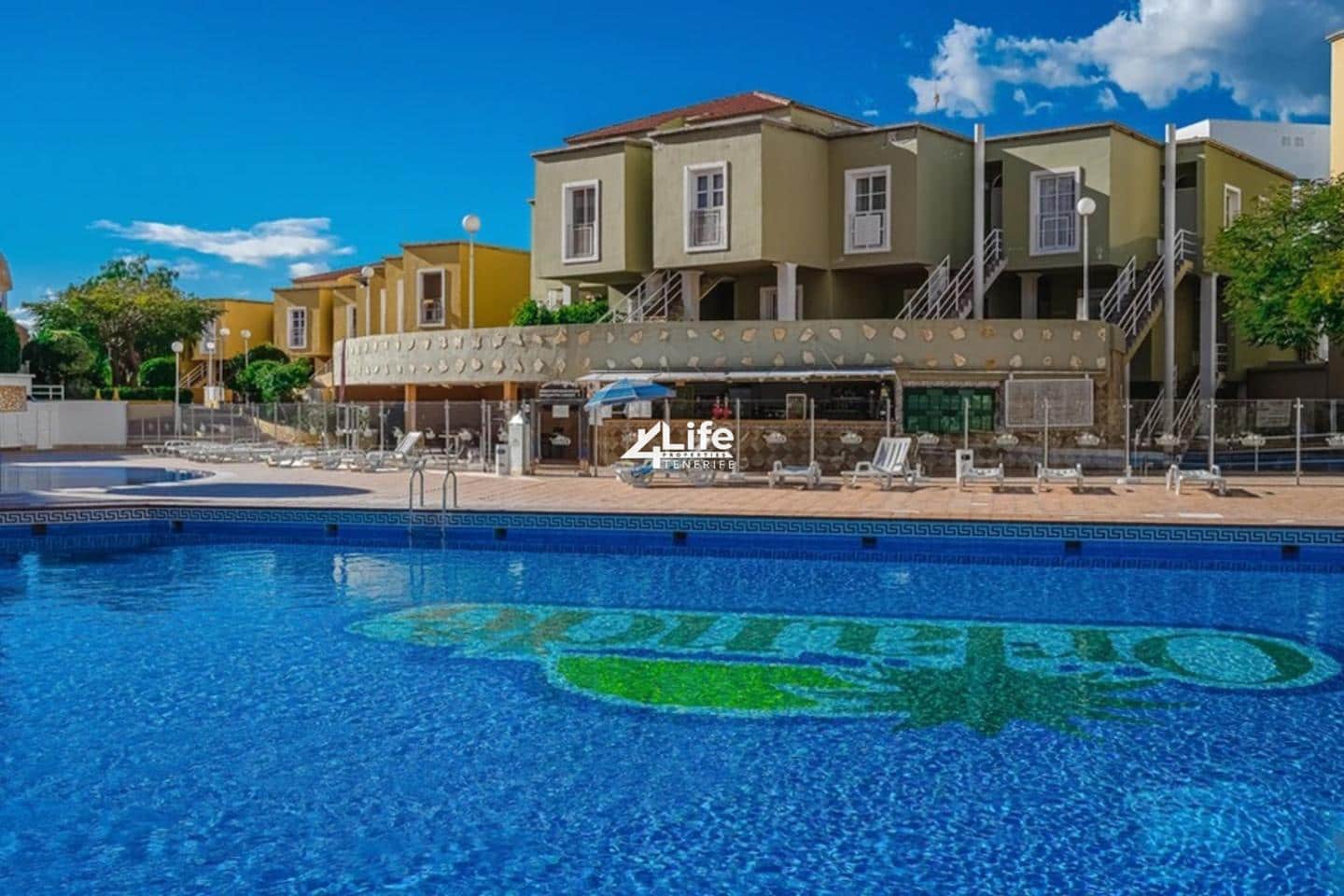 1 makuuhuone Asunto myytävänä paikassa Costa Adeje mukana uima-altaan - 320 000 € (Ref: 9402748)