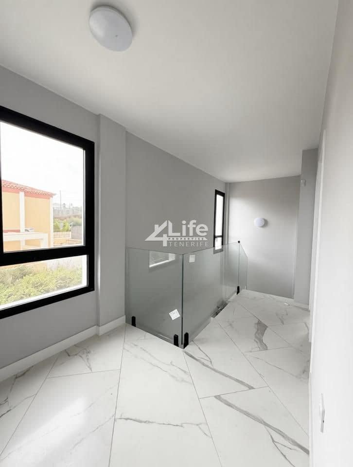 3 soveværelse Villa til salg i La Escalona med garage - € 390.000 (Ref: 9410143)