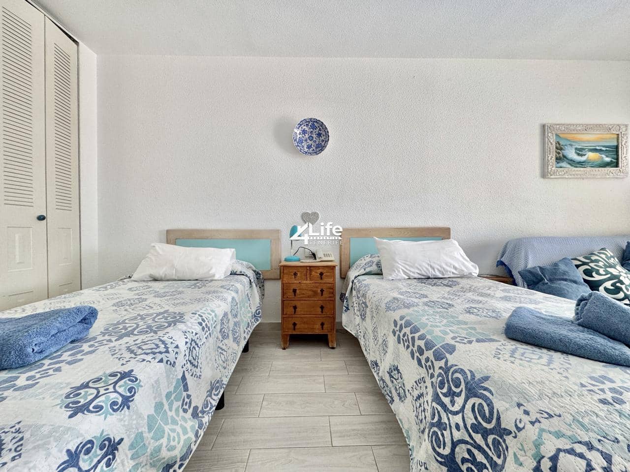 Asunto myytävänä paikassa Los Cristianos mukana uima-altaan - 199 900 € (Ref: 9414597)