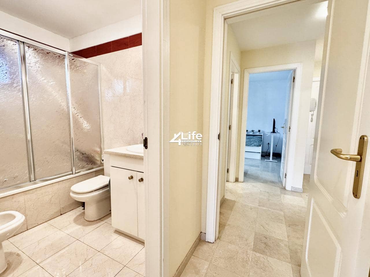 2 makuuhuone Asunto myytävänä paikassa Palm-Mar mukana uima-altaan 
autotalli - 359 000 € (Ref: 9421504)