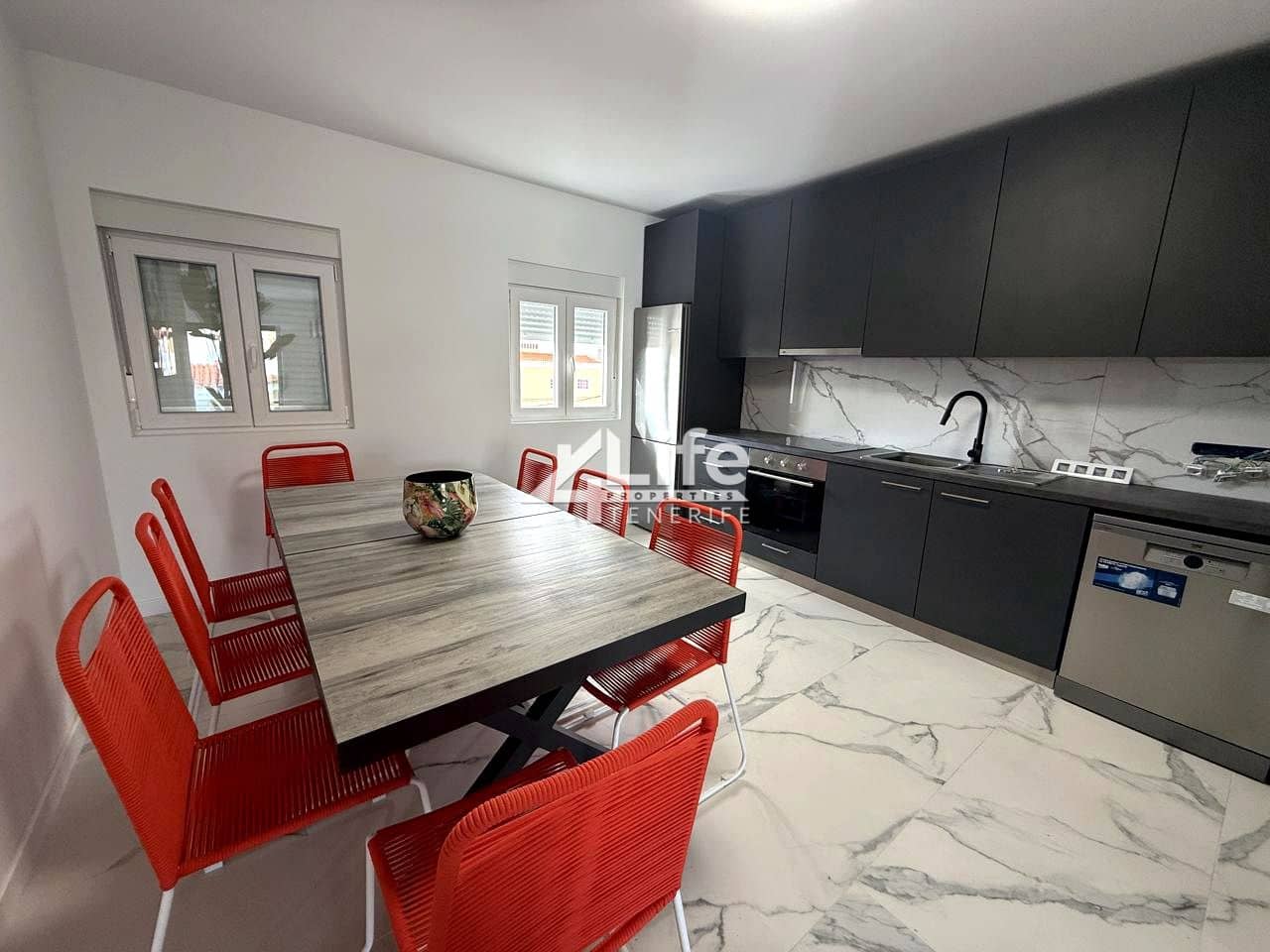 2 sovrum Lägenhet att hyra i Guargacho - 1 500 € (Ref: 9450863)