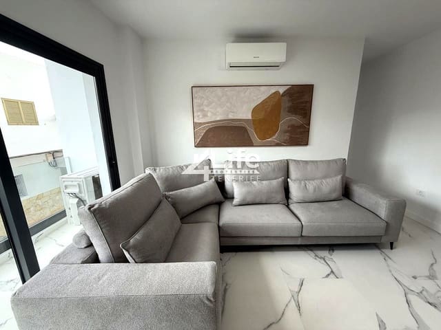 Appartement de 2 chambres à louer à Guargacho - 1 500 € (Ref: 9451602)