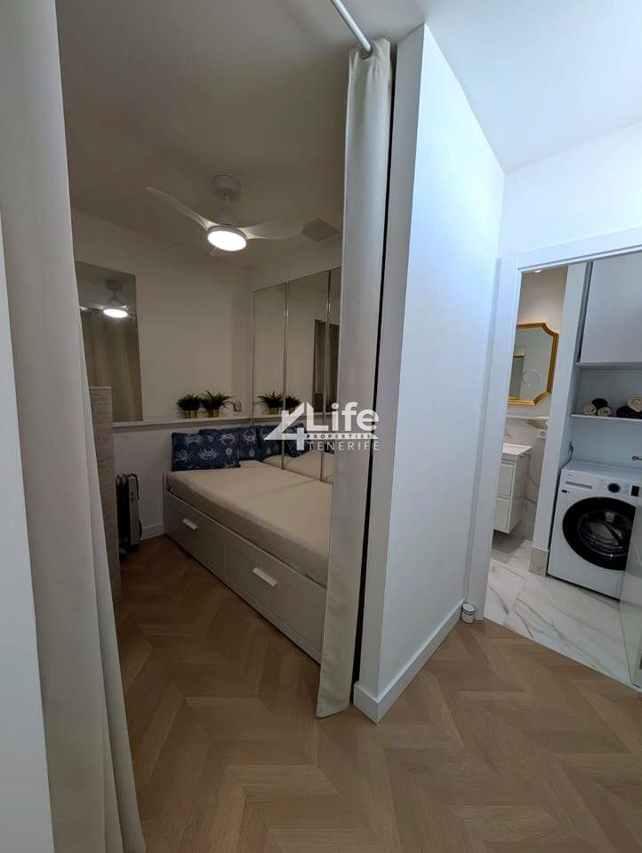 1 bedroom Flat for sale in Arona - € 198,000 (Ref: 9461860)